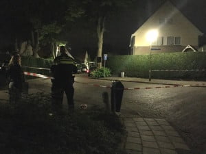 De auto werd kort na de melding op de Waverenstraat aangetroffen